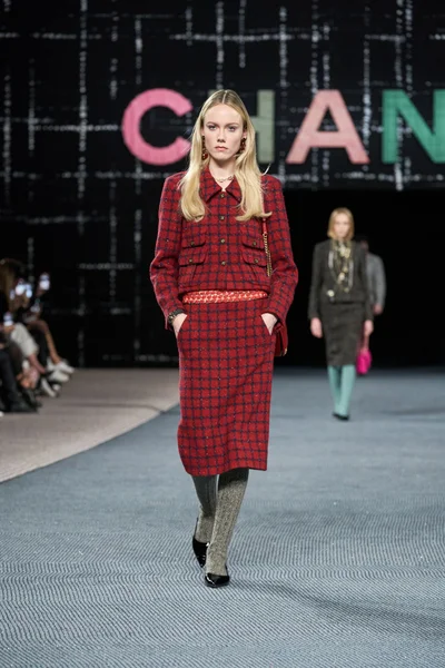 Look 38